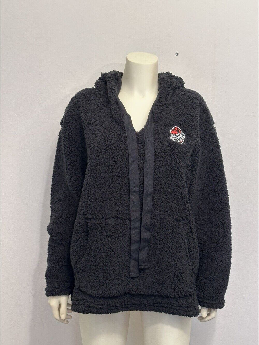 NWT- UGA Black Proedge By Knights Women’s Apparel. Hooded sherpa Pull Over XL
